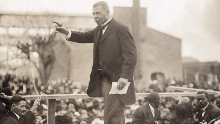 Biography worksheet featuring Booker T. Washington for fourth graders to enhance their learning. Educational resource highlighting key prompts about Washington's life and achievements.