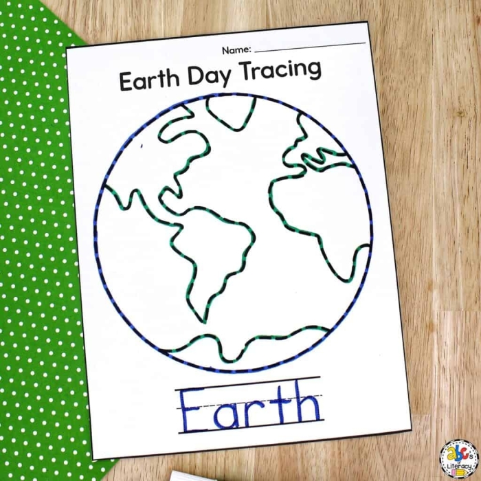 Earth Day Fill-in-the-Blank Worksheet 10 Second grade Earth Day fill-in-the-blank grammar activity page number ten