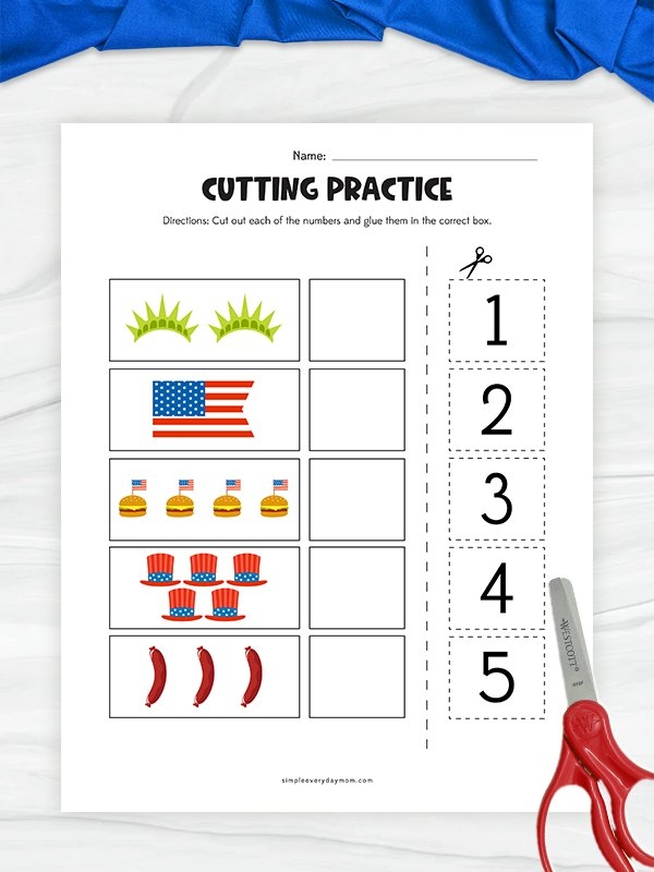 Kindergarten 4th of July reading game worksheet for holiday entertainment