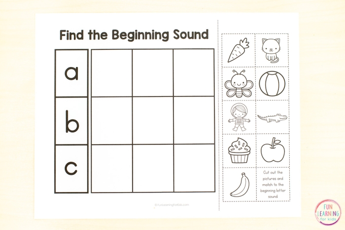 Worksheet for practicing beginning letter sounds with phonics activities for kindergarten children