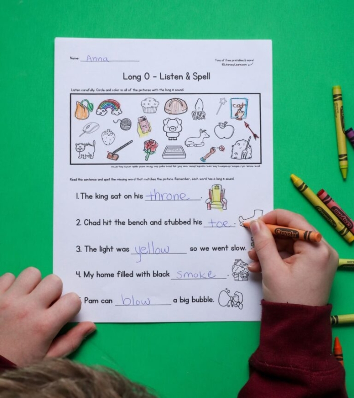 Long "O" worksheet designed for first graders to practice reading long o words
