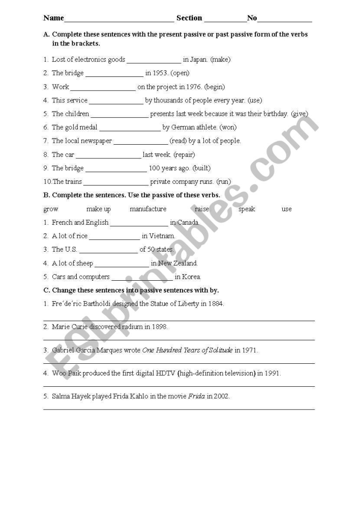 Second grade student practicing how to identify adverbs in sentences worksheet