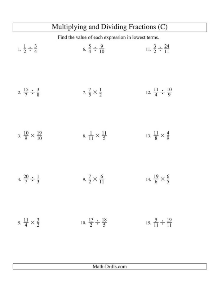 Worksheet for practicing the multiplication and division of positive and negative fractions