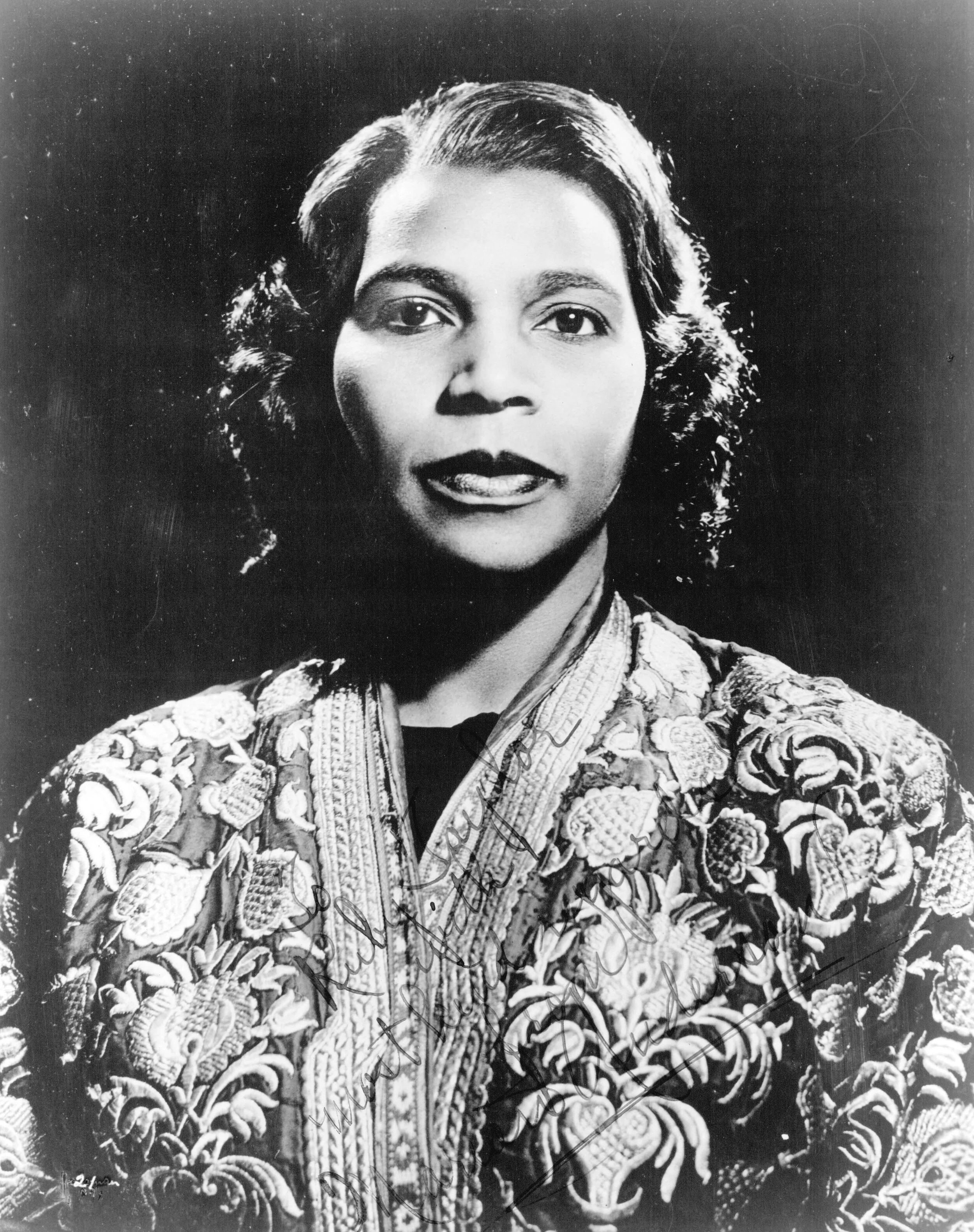 Worksheet featuring a biography of Marian Anderson for fourth graders with comprehension questions