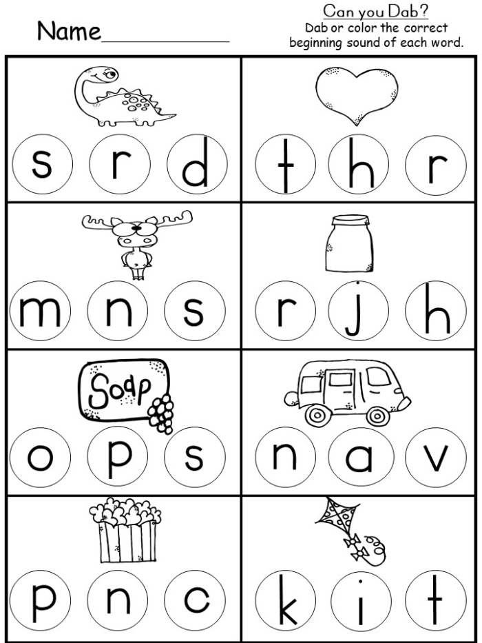 Worksheet for identifying homophones in sentences for third graders